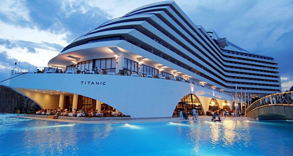 отель Титаник в Турции