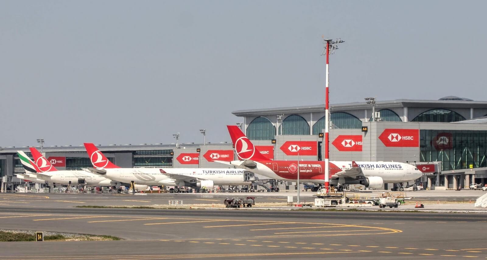 Аэропорт турция россия. Аэропорт Стамбул Ататюрк Турция. Аэропорт Стамбула ist. Аэропорт Турции Стамбул новый. Стамбул новый аэропорт ist.